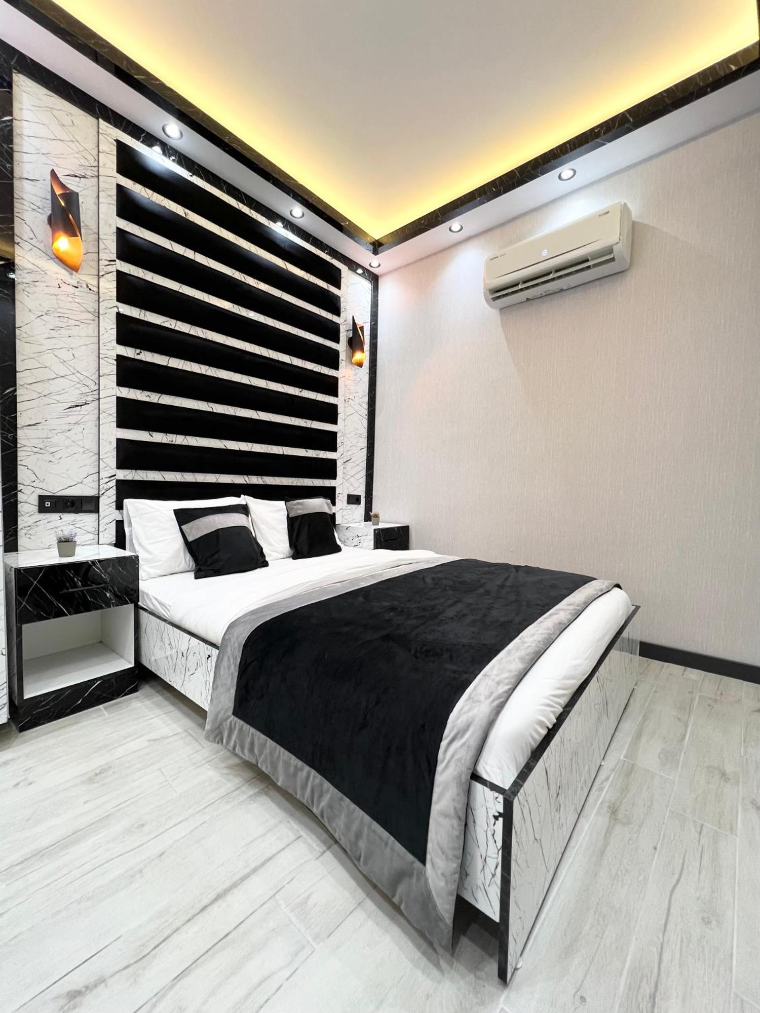 Taksim Larissa Hotel Suites Istanbul Ngoại thất bức ảnh