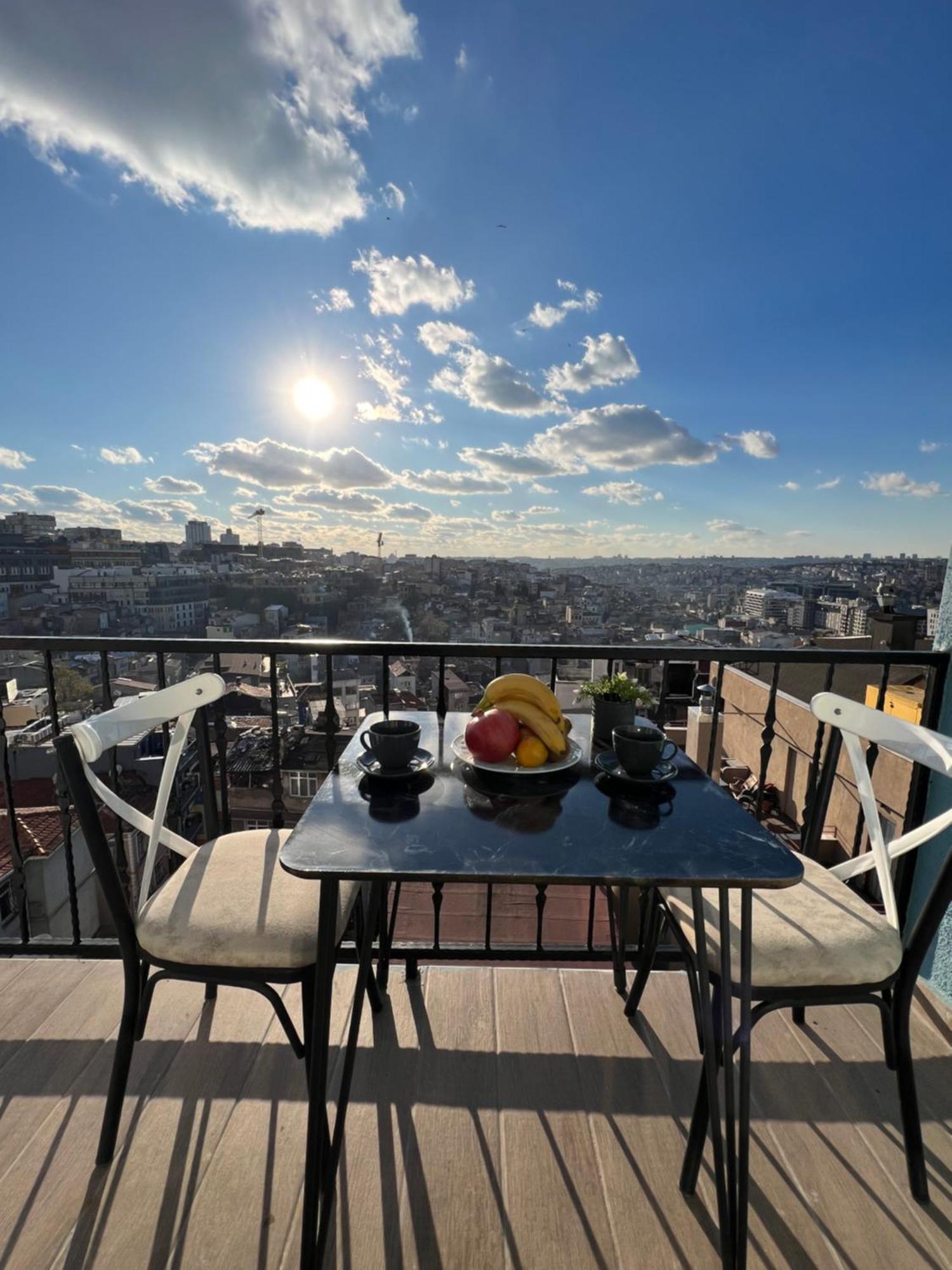 Taksim Larissa Hotel Suites Istanbul Ngoại thất bức ảnh