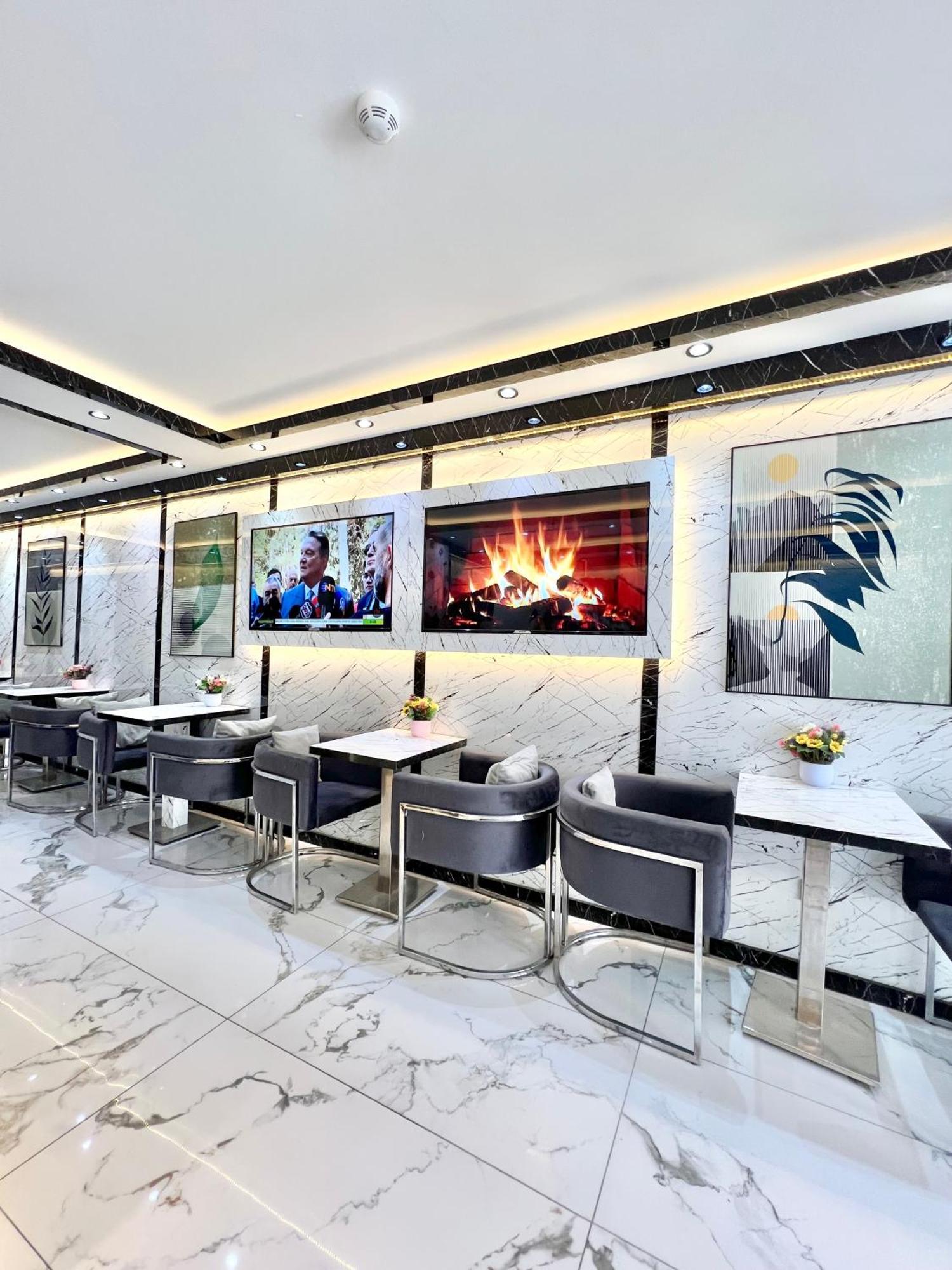 Taksim Larissa Hotel Suites Istanbul Ngoại thất bức ảnh