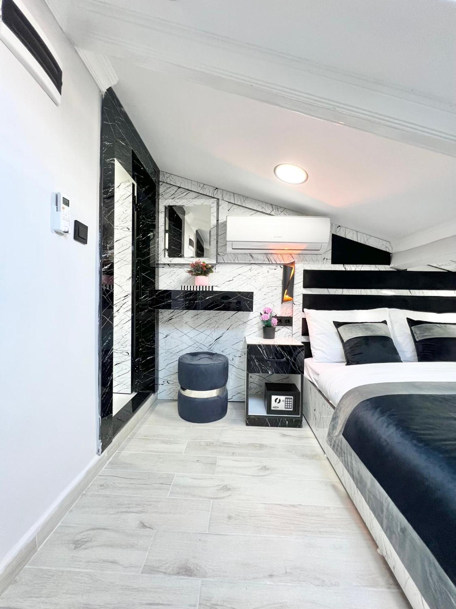 Taksim Larissa Hotel Suites Istanbul Ngoại thất bức ảnh